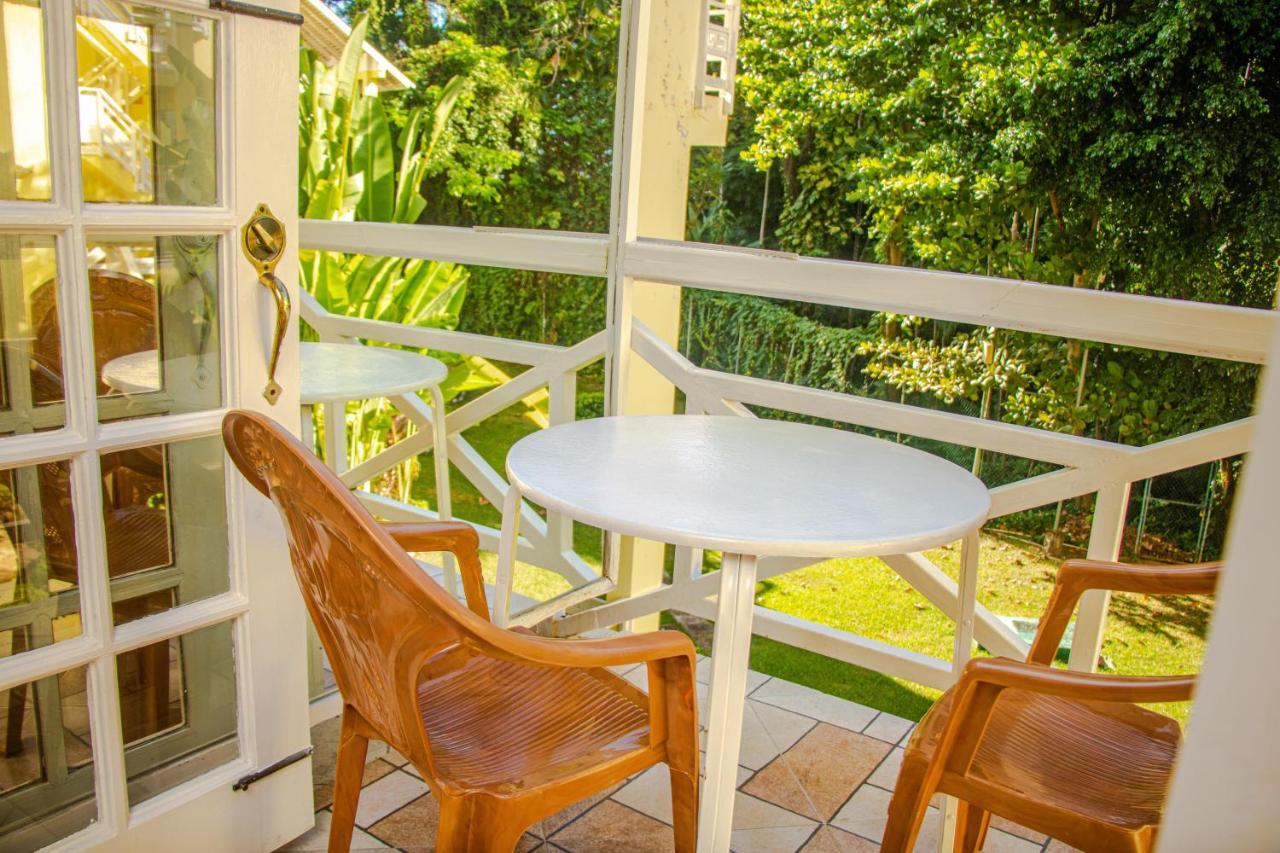 E 20 Mystic Ridge Ocho Rios Apartment Екстериор снимка