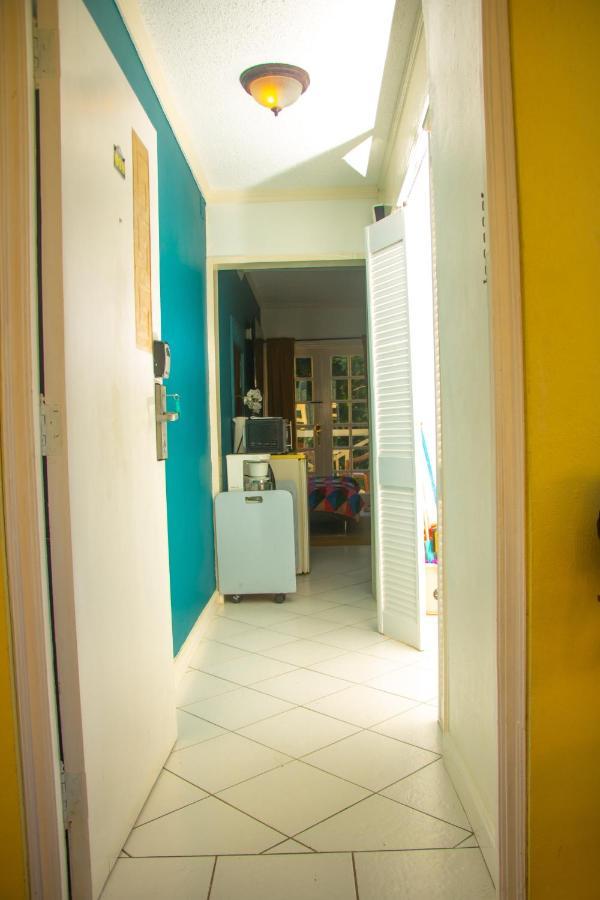 E 20 Mystic Ridge Ocho Rios Apartment Екстериор снимка