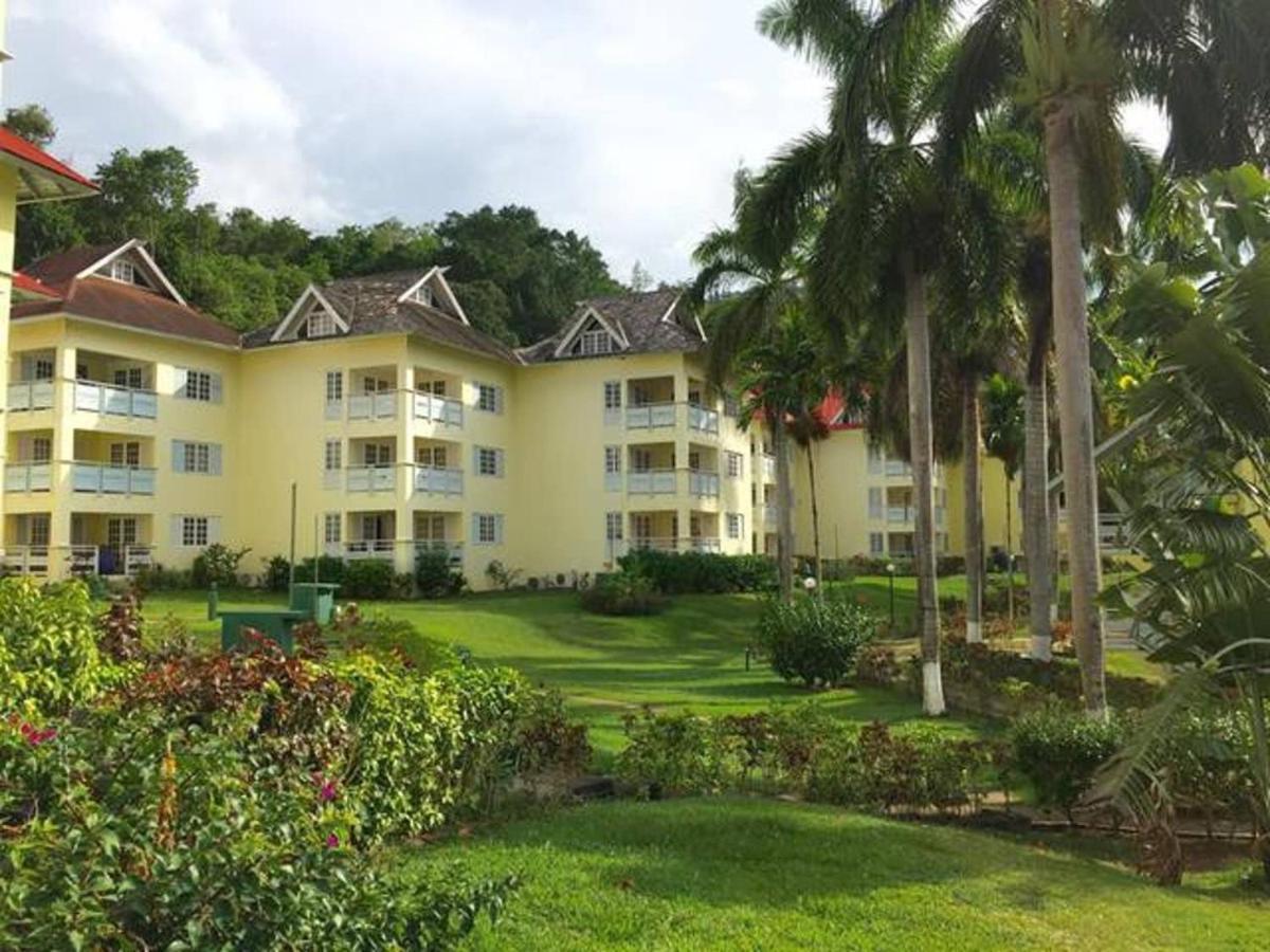 E 20 Mystic Ridge Ocho Rios Apartment Екстериор снимка