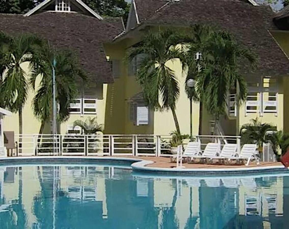 E 20 Mystic Ridge Ocho Rios Apartment Екстериор снимка